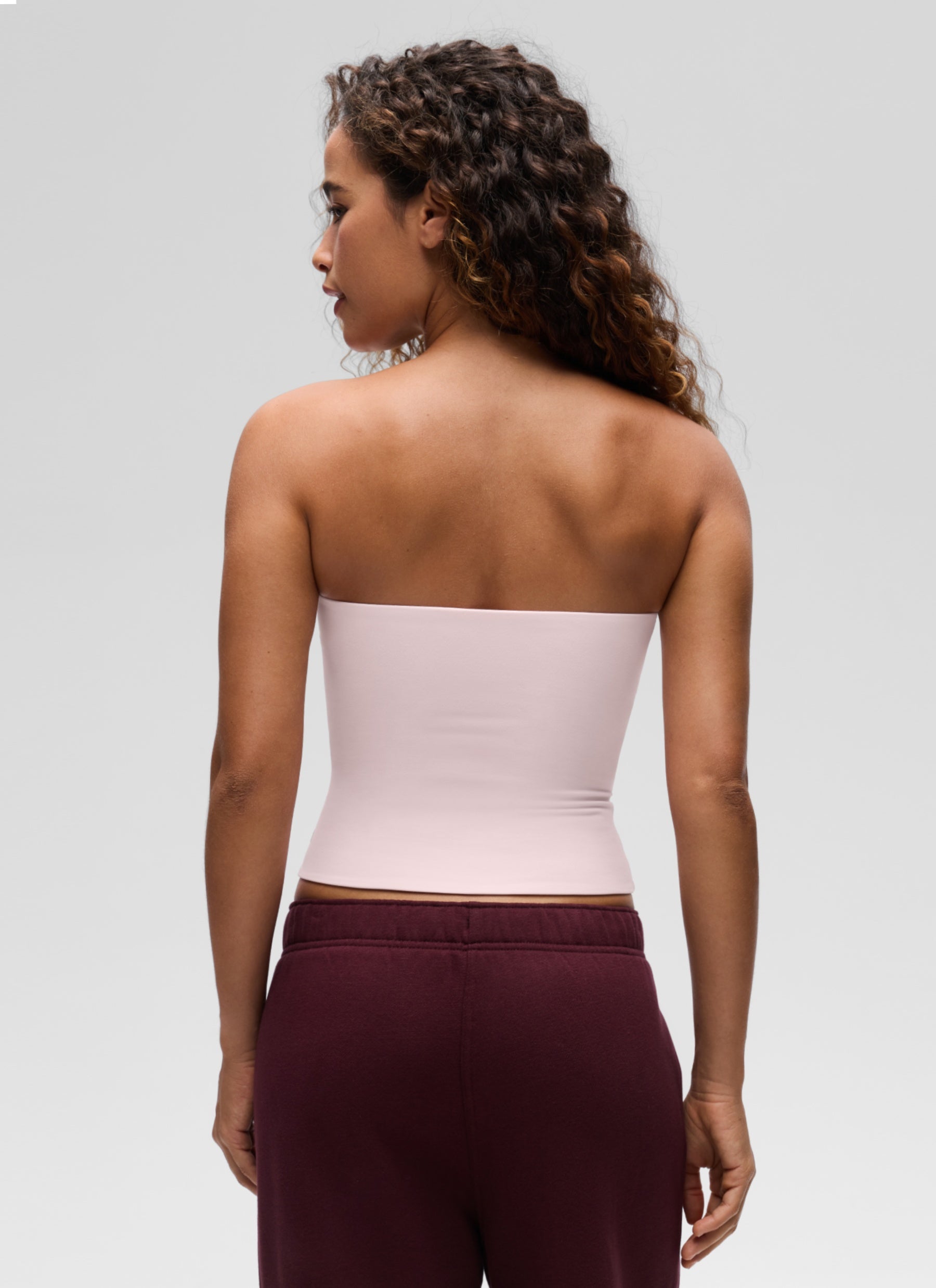 CRZ YOGA Atasan Wanita Kasual Tanpa Tali dengan Potongan Ketat " Butterluxe " Warna Strawberry Pink