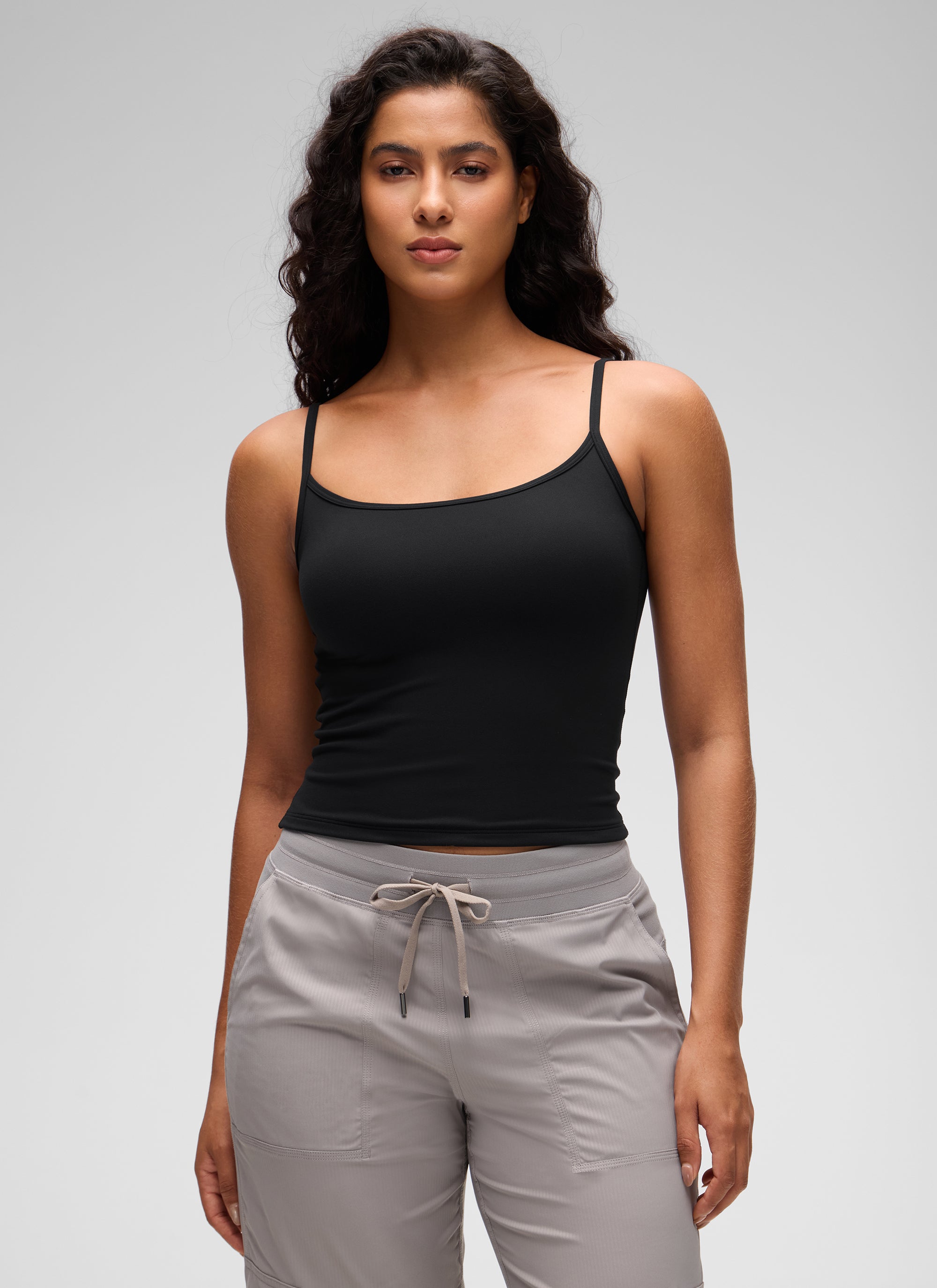CRZ YOGA Kaos Tanktop Wanita dengan Leher Bulat dan Punggung Berbentuk U, Lapisan Ganda, Model Kasual " Butterluxe ", Warna Hitam