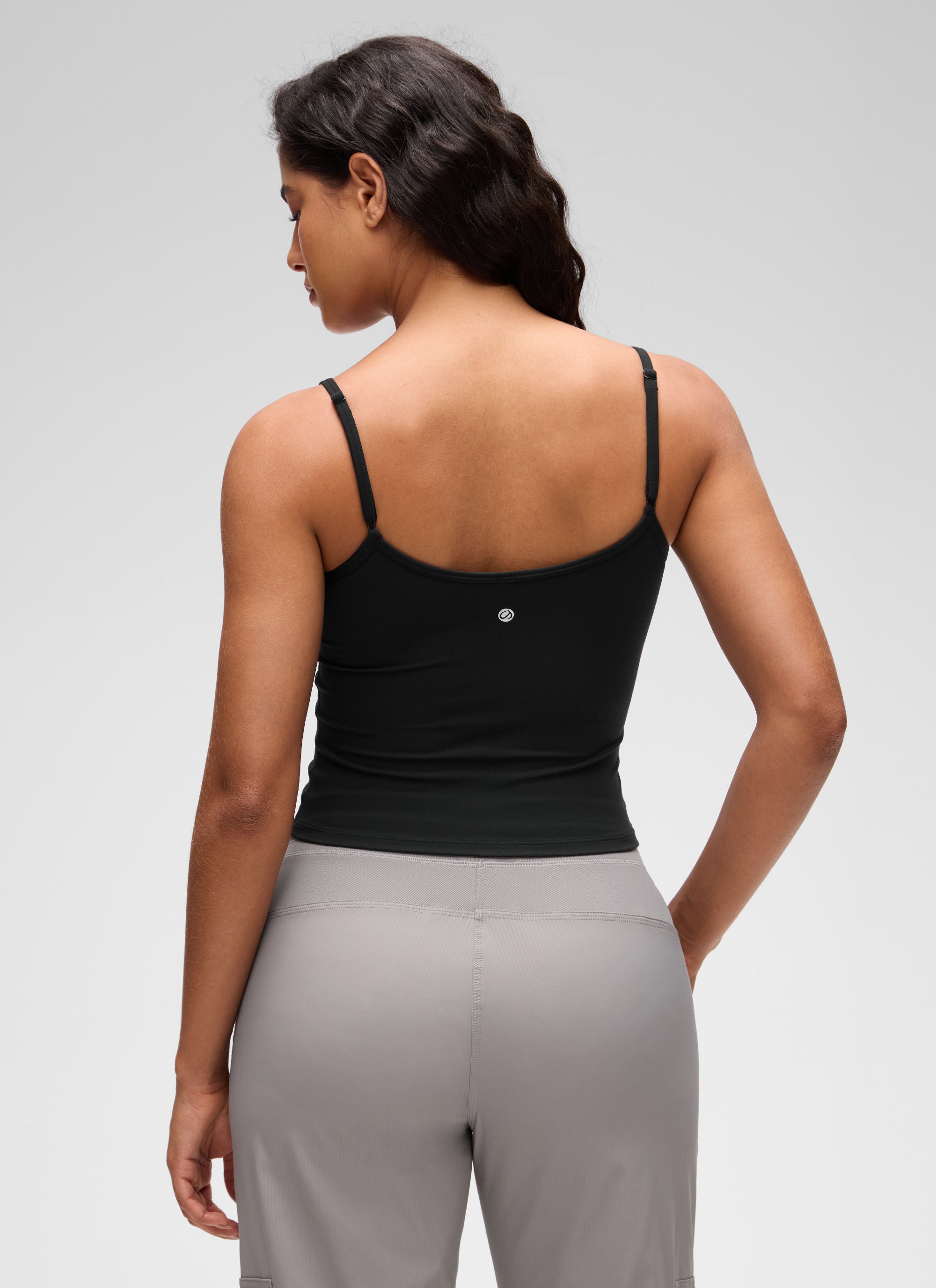 CRZ YOGA Kaos Tanktop Wanita dengan Leher Bulat dan Punggung Berbentuk U, Lapisan Ganda, Model Kasual " Butterluxe ", Warna Hitam
