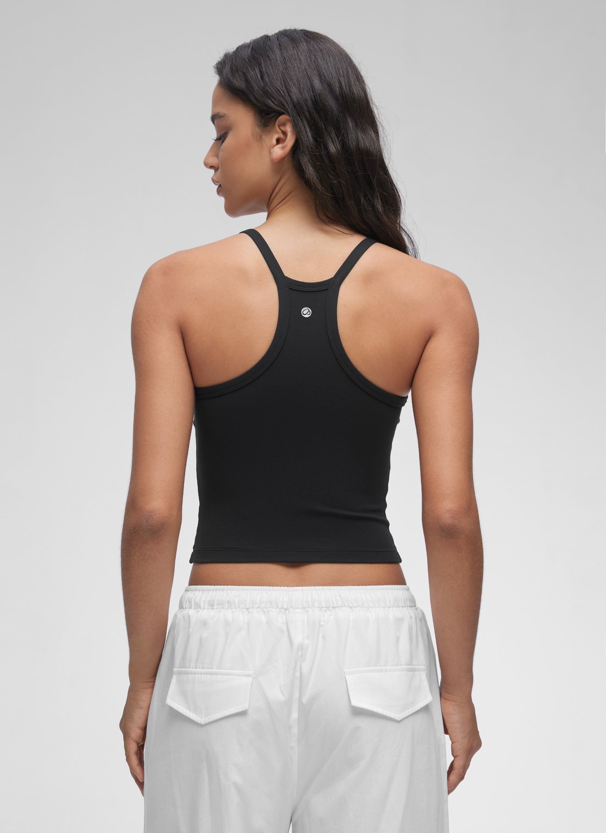 CRZ YOGA Kaos Tanpa Lengan Wanita dengan Leher V dan Punggung Racerback, Berlapis Ganda, Lembut, dan Bertekstur " Butterluxe ", Warna Hitam