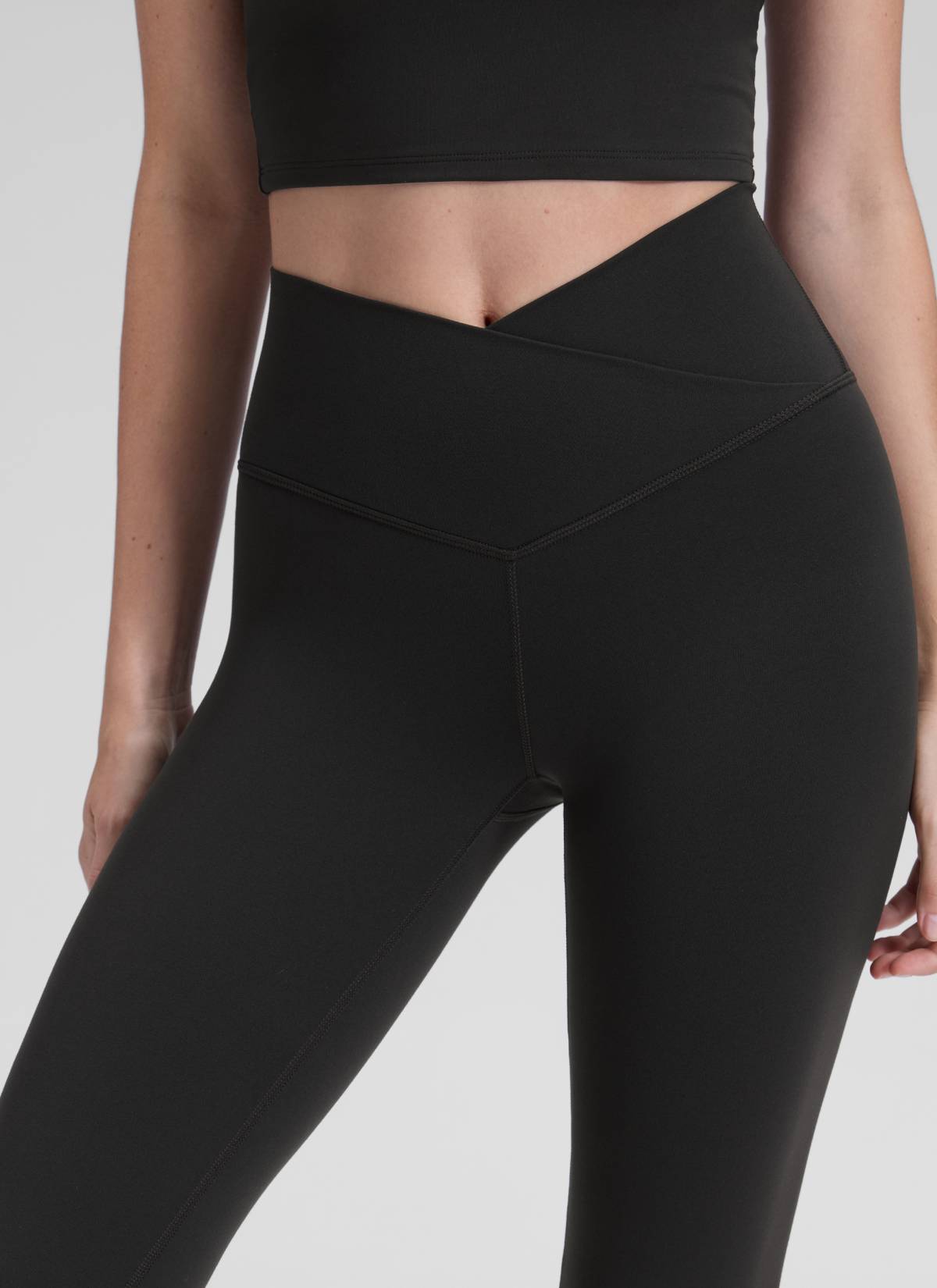 CRZ YOGA Legging Wanita dengan Motif " Butterluxe " V-Crossover, Pinggang Tinggi, dan Potongan Melebar 31