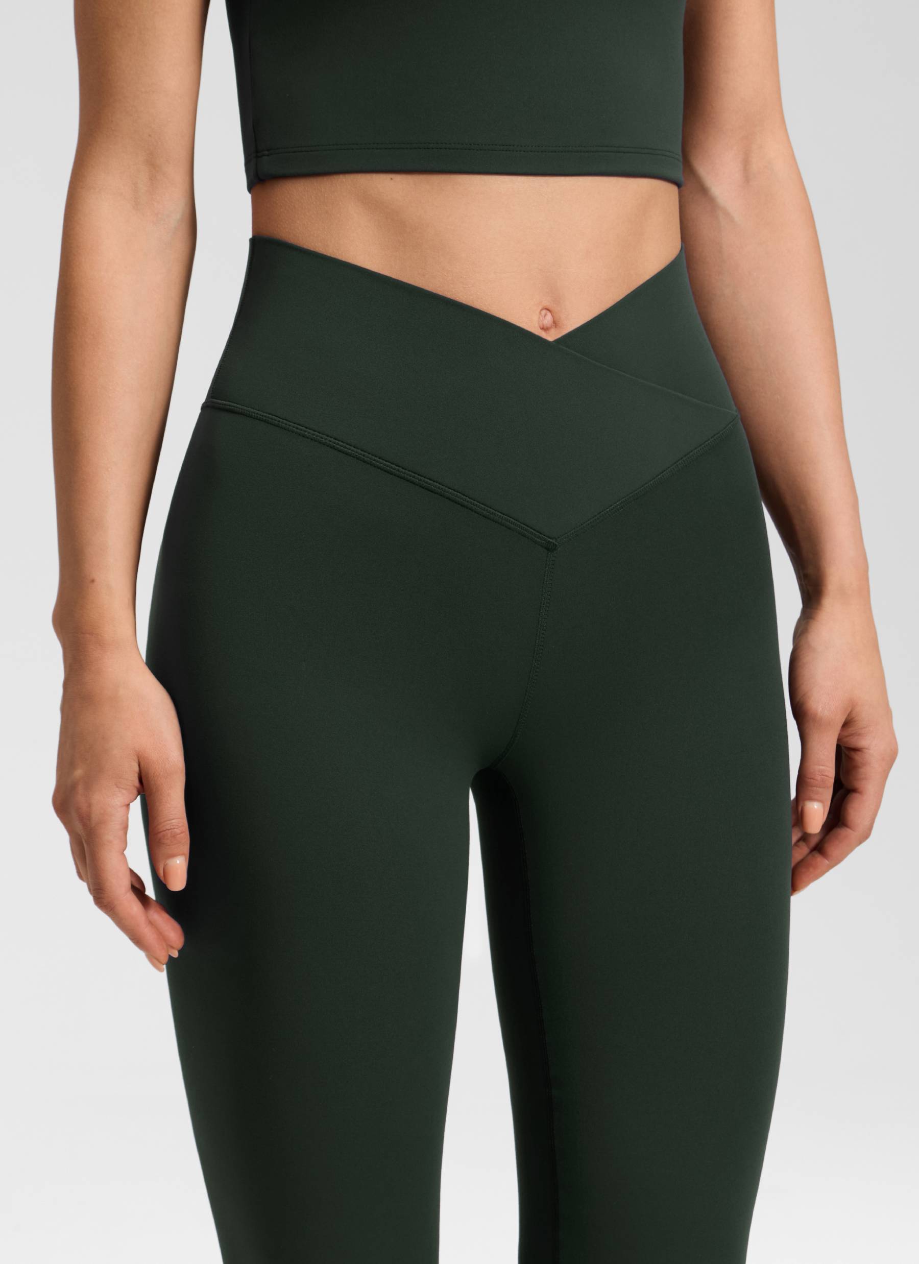 CRZ YOGA Legging Wanita dengan Motif " Butterluxe " V-Crossover, Pinggang Tinggi, dan Potongan Melebar 31