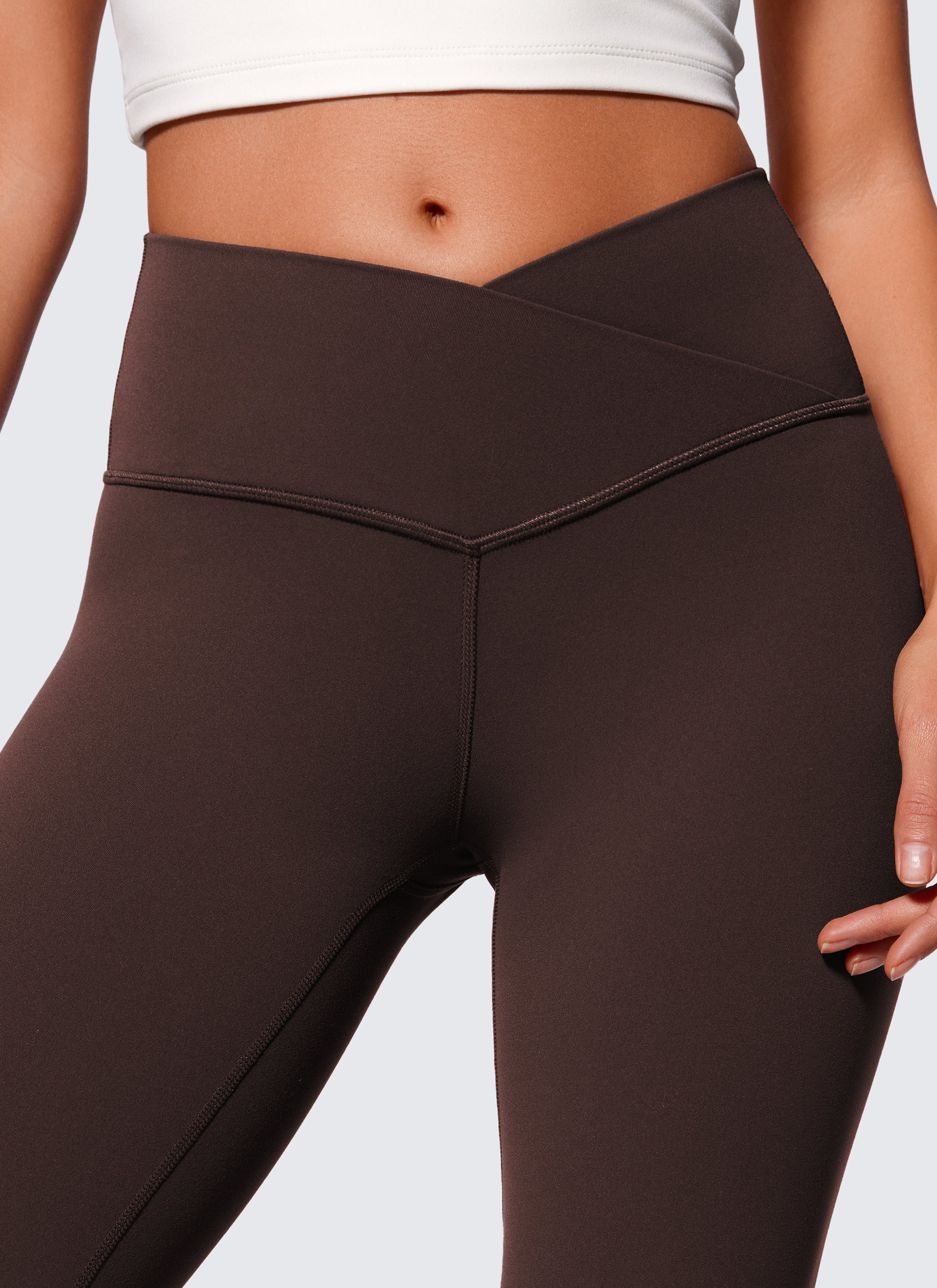 Butterluxe Legging Crossover Berpotongan Lebar 33''