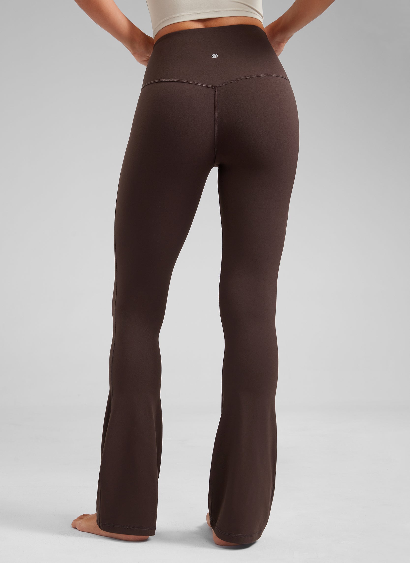 Legging Mini Suar Saku Pinggang Tinggi Butterluxe Wanita CRZ YOGA 81 cm