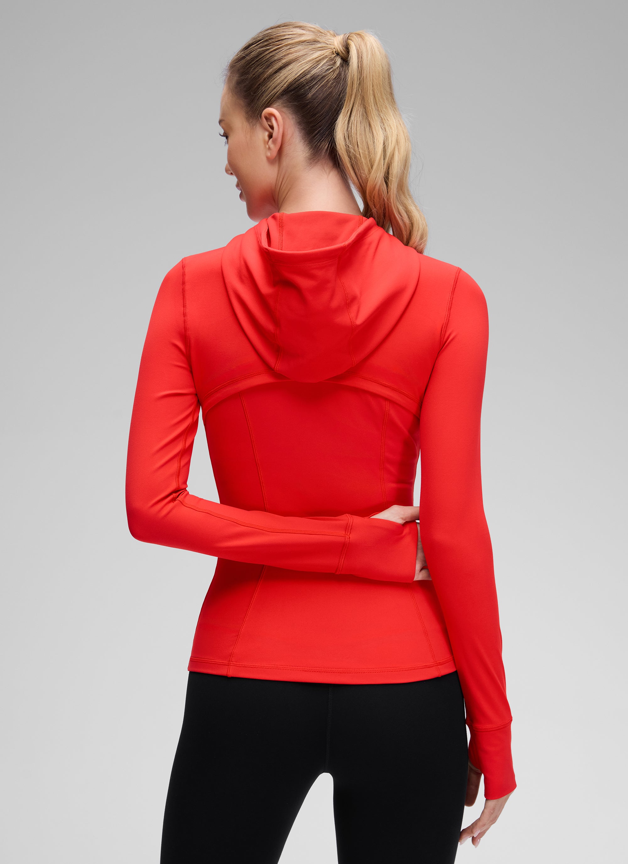 CRZ YOGA Jaket Hoodie Wanita dengan Resleting Penuh, Model Slim Fit, Kantong, dan Desain " Butterluxe ", Warna Merah Tua