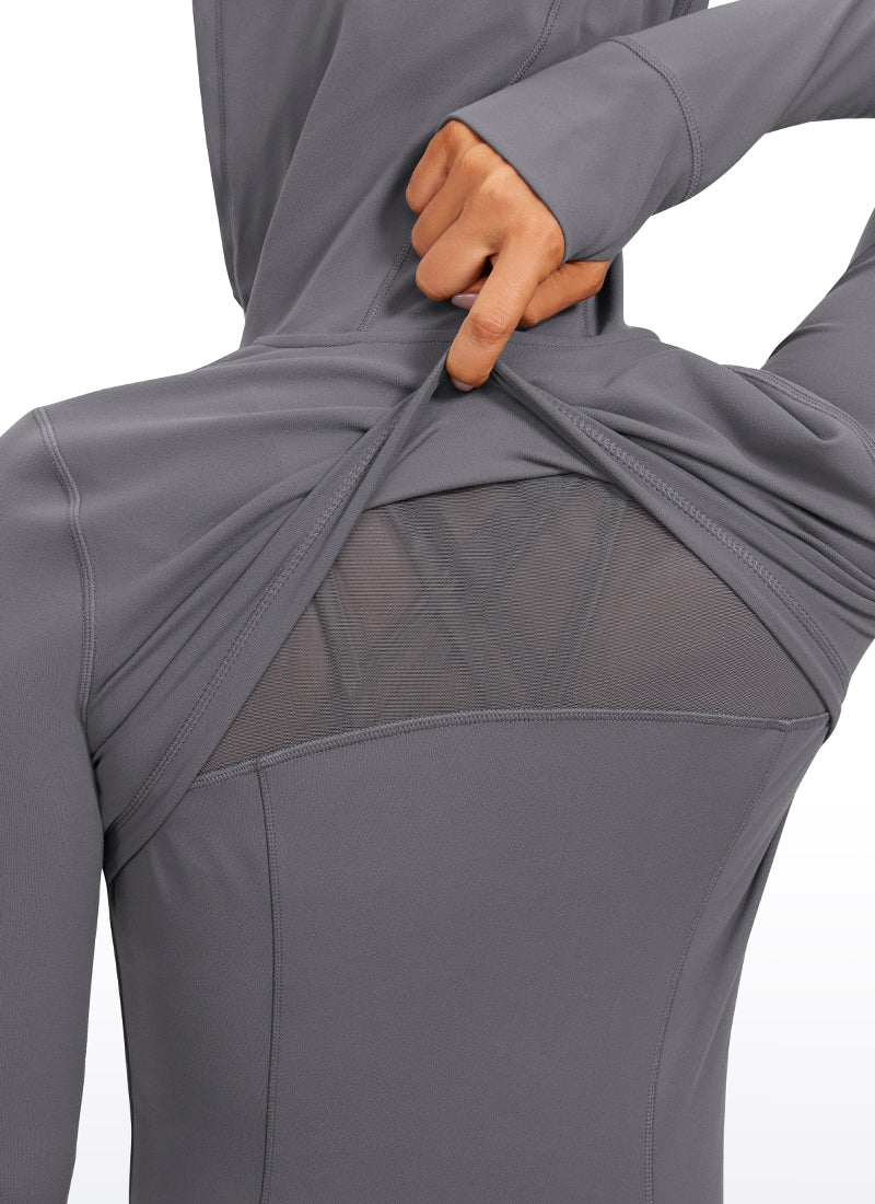 CRZ YOGA Hoodie Wanita dengan Ritsleting Penuh, Potongan Slim Fit, Saku, dan Motif " Butterluxe ", Warna Dark Carbon