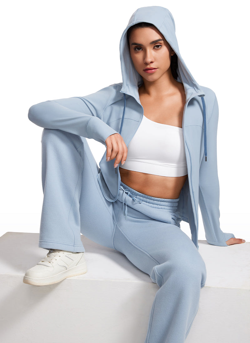 Butterluxe CRZ YOGA Hoodie Wanita Model Slim Fit dengan Saku dan Ritsleting Penuh, Warna Biru Cambric