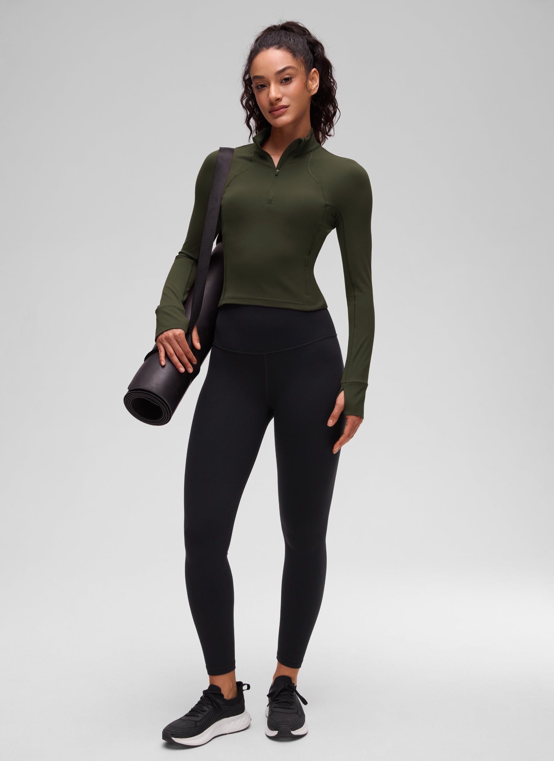 CRZ YOGA Atasan Yoga Wanita Model Slim Fit Butterluxe Lengan Panjang dengan Ritsleting Setengah, Warna Hijau Zaitun