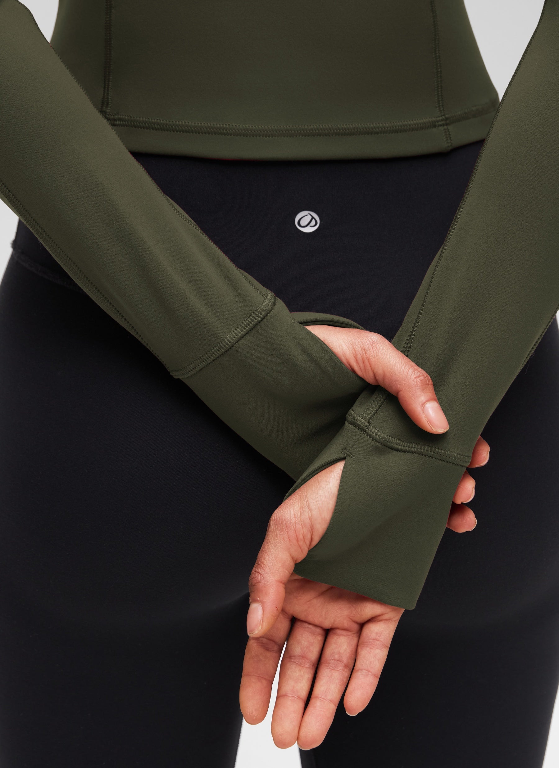CRZ YOGA Atasan Yoga Wanita Model Slim Fit Butterluxe Lengan Panjang dengan Ritsleting Setengah, Warna Hijau Zaitun
