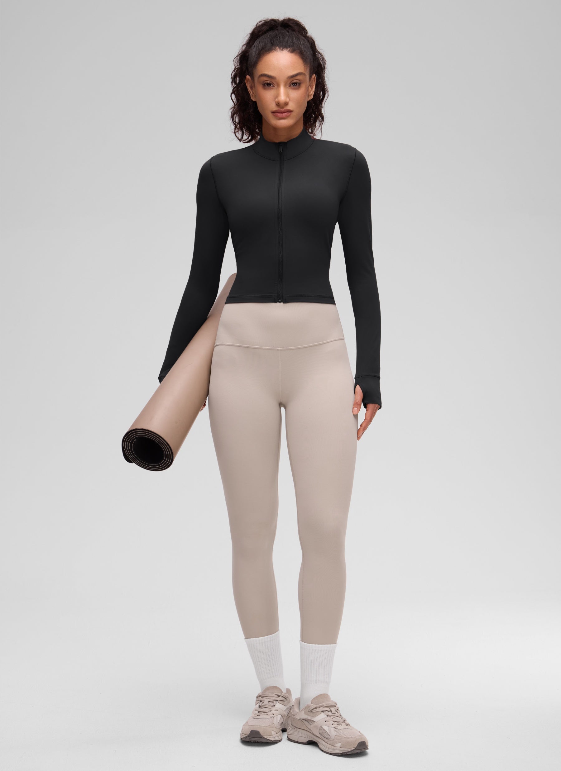 CRZ YOGA Jaket Luar Pendek Wanita dengan Resleting Penuh " Butterluxe " Warna Hitam