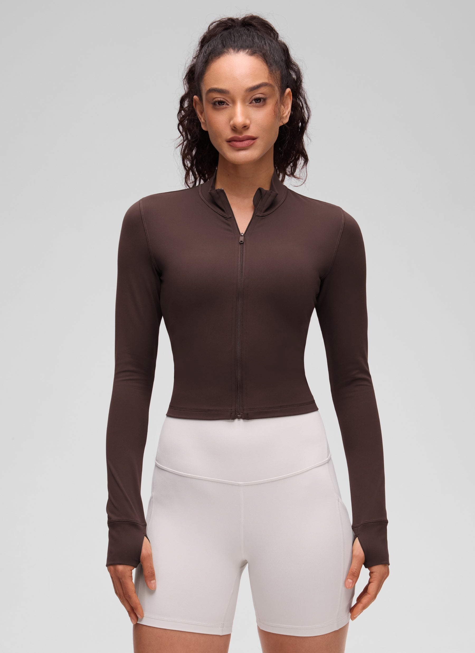 CRZ YOGA Jaket Luar Pendek Wanita dengan Resleting Penuh " Butterluxe " Warna Cokelat Hot Fudge
