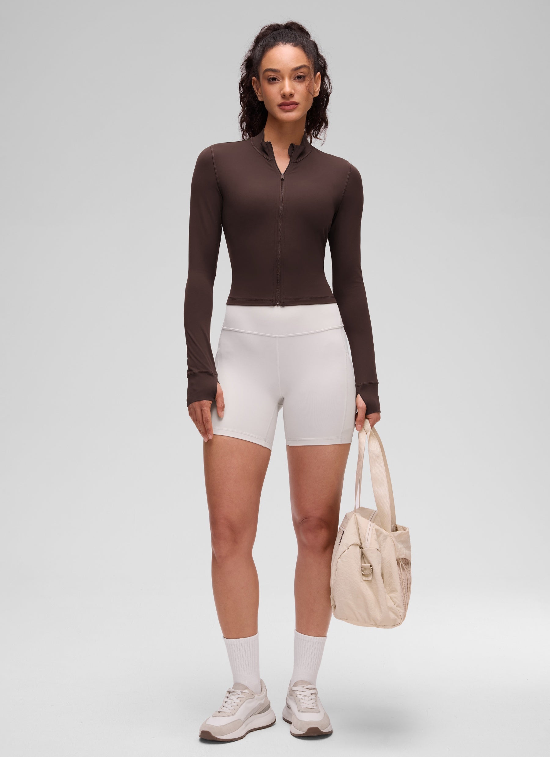 CRZ YOGA Jaket Luar Pendek Wanita dengan Resleting Penuh " Butterluxe " Warna Cokelat Hot Fudge
