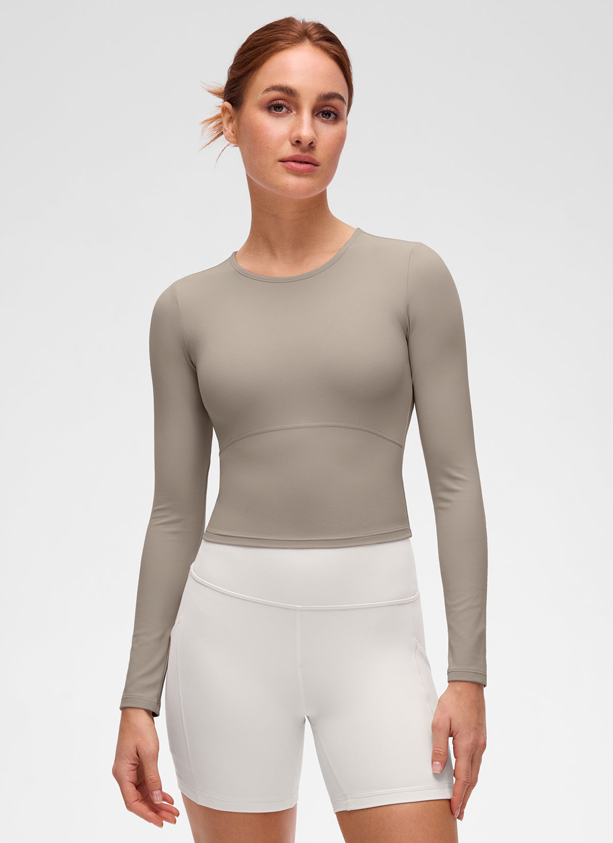 CRZ YOGA Atasan Yoga Wanita Model Slim Fit, Potongan Pendek ( Butterluxe ), Lengan Panjang, Jahitan Depan, Warna Abu-abu Hangat
